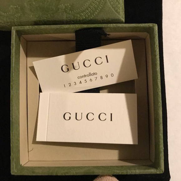 Authentic Gucci Trademark Logo .925 Sterling Silver Round Stud Earrings - Picture 9 of 15